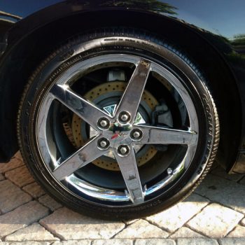 Car Wheel Cleaning and Color Restoration